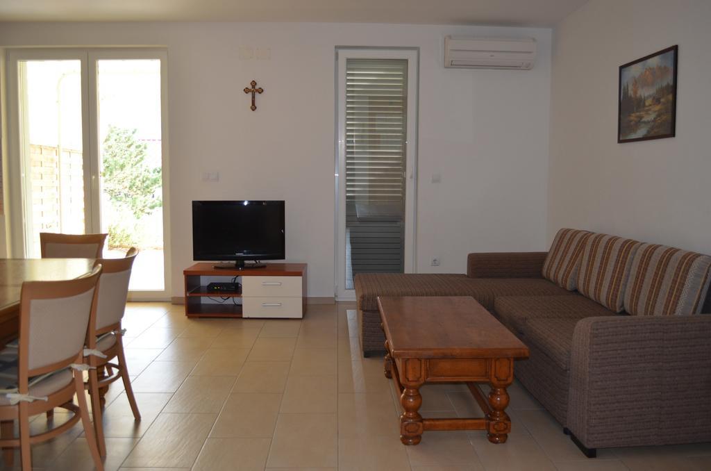 Apartments Buljan Baška Cameră foto